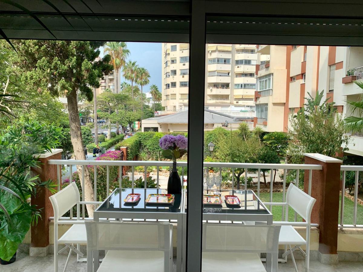 Neptuno Beachfront Lejlighed Marbella